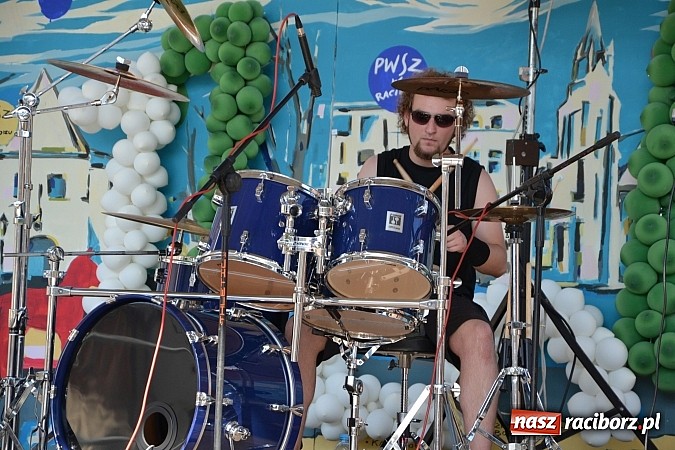 Zdjęcie w galerii na portalu naszraciborz.pl: Krzysztof Krawczyk i Zbigniew Wodecki gwiazdami 115. urodzin Banku Spółdzielczego w Raciborzu wiadomości z regionu