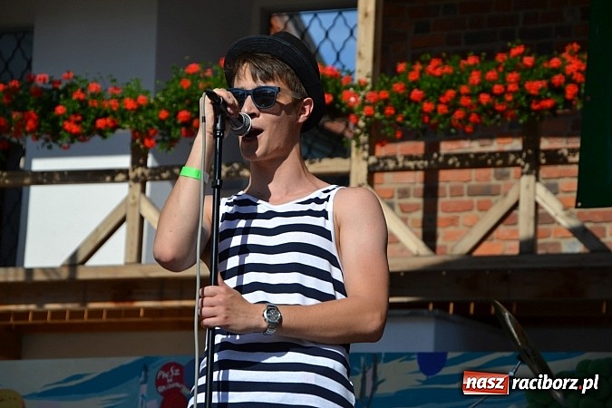 Zdjęcie w galerii na portalu naszraciborz.pl: Krzysztof Krawczyk i Zbigniew Wodecki gwiazdami 115. urodzin Banku Spółdzielczego w Raciborzu wiadomości z regionu