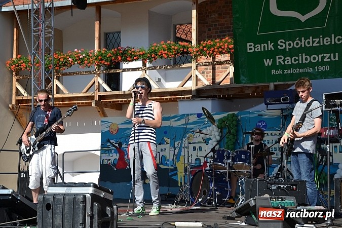 Zdjęcie w galerii na portalu naszraciborz.pl: Krzysztof Krawczyk i Zbigniew Wodecki gwiazdami 115. urodzin Banku Spółdzielczego w Raciborzu wiadomości z regionu