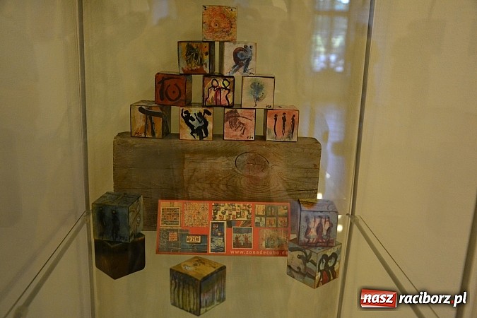 Zdjęcie w galerii na portalu naszraciborz.pl: Polsko-niemiecko-francuska ekspozycja otwarta - wernisaż wystawy na zamku  wiadomości z regionu