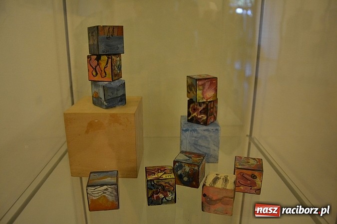 Zdjęcie w galerii na portalu naszraciborz.pl: Polsko-niemiecko-francuska ekspozycja otwarta - wernisaż wystawy na zamku  wiadomości z regionu