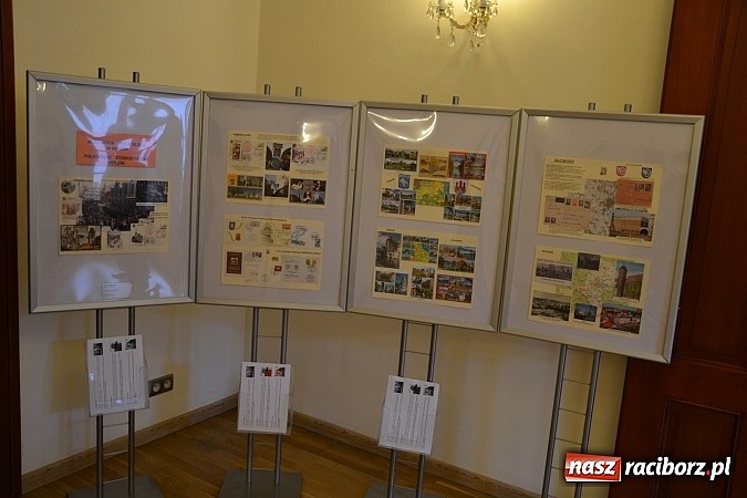 Zdjęcie w galerii na portalu naszraciborz.pl: Polsko-niemiecko-francuska ekspozycja otwarta - wernisaż wystawy na zamku  wiadomości z regionu