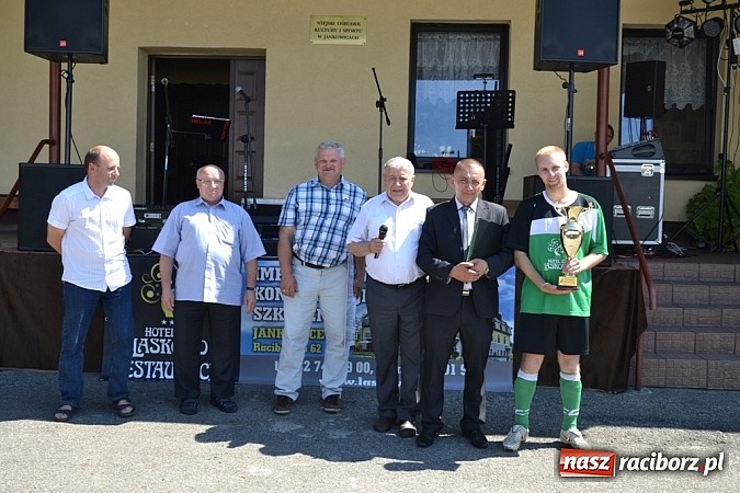 Zdjęcie w galerii na portalu naszraciborz.pl: 60 lat klubu z Jankowic. Jubileusz przypieczętowany awansem!  wiadomości z regionu