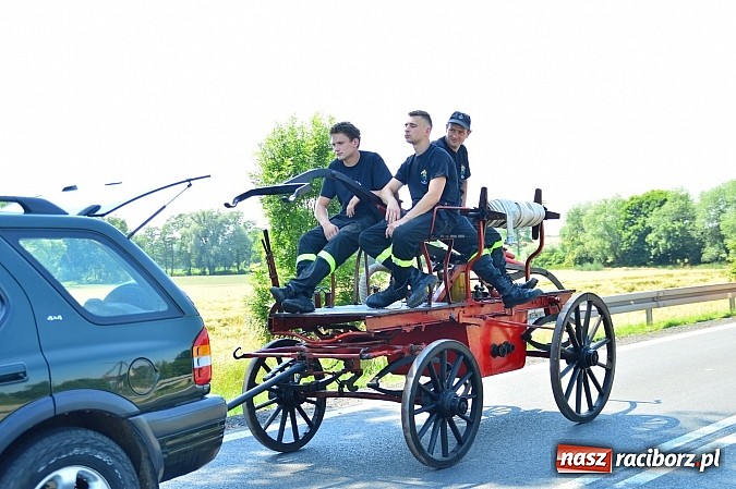 Zdjęcie w galerii na portalu naszraciborz.pl: Przewóz i Zabełków triumfował na Zawodach Sikawek Konnych w Bieńkowicach wiadomości z regionu