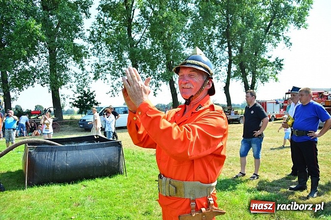 Zdjęcie w galerii na portalu naszraciborz.pl: Przewóz i Zabełków triumfował na Zawodach Sikawek Konnych w Bieńkowicach wiadomości z regionu