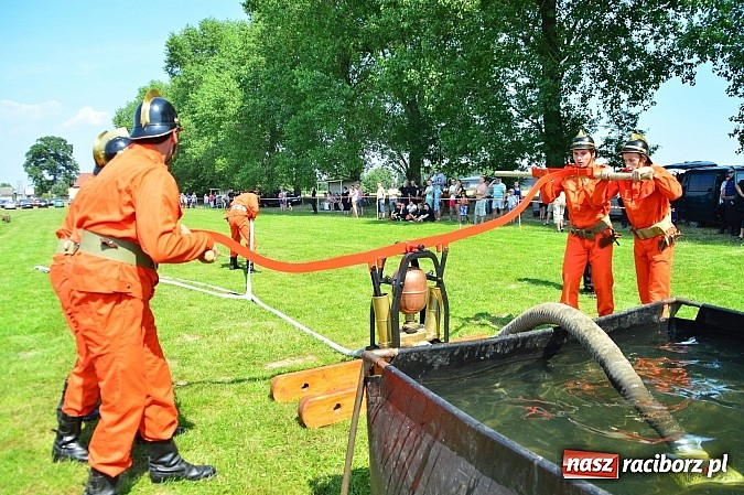 Zdjęcie w galerii na portalu naszraciborz.pl: Przewóz i Zabełków triumfował na Zawodach Sikawek Konnych w Bieńkowicach wiadomości z regionu