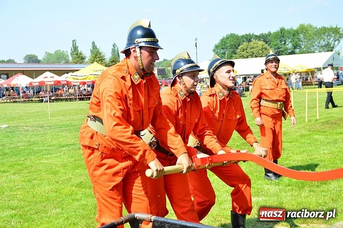 Zdjęcie w galerii na portalu naszraciborz.pl: Przewóz i Zabełków triumfował na Zawodach Sikawek Konnych w Bieńkowicach wiadomości z regionu