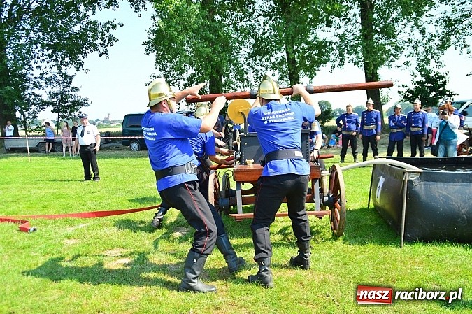 Zdjęcie w galerii na portalu naszraciborz.pl: Przewóz i Zabełków triumfował na Zawodach Sikawek Konnych w Bieńkowicach wiadomości z regionu