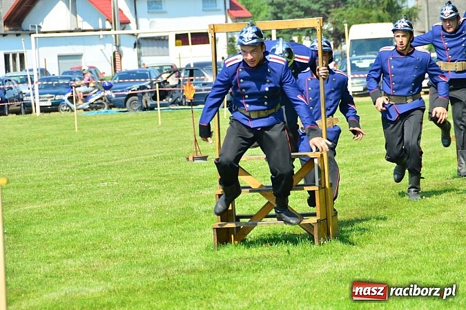 Zdjęcie w galerii na portalu naszraciborz.pl: Przewóz i Zabełków triumfował na Zawodach Sikawek Konnych w Bieńkowicach wiadomości z regionu
