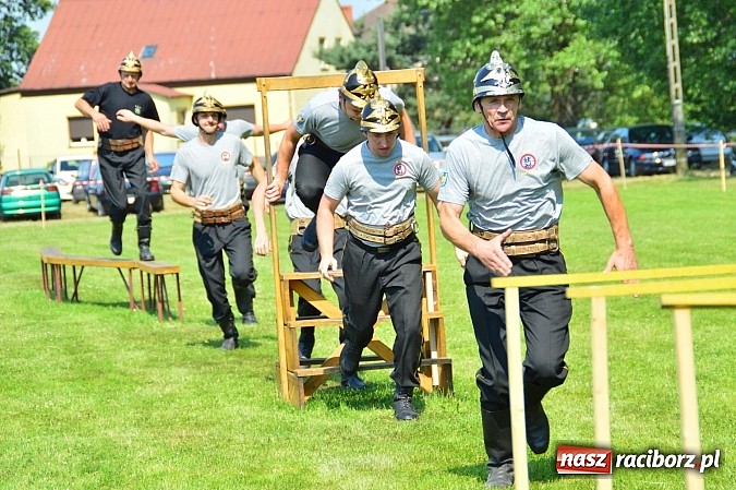 Zdjęcie w galerii na portalu naszraciborz.pl: Przewóz i Zabełków triumfował na Zawodach Sikawek Konnych w Bieńkowicach wiadomości z regionu