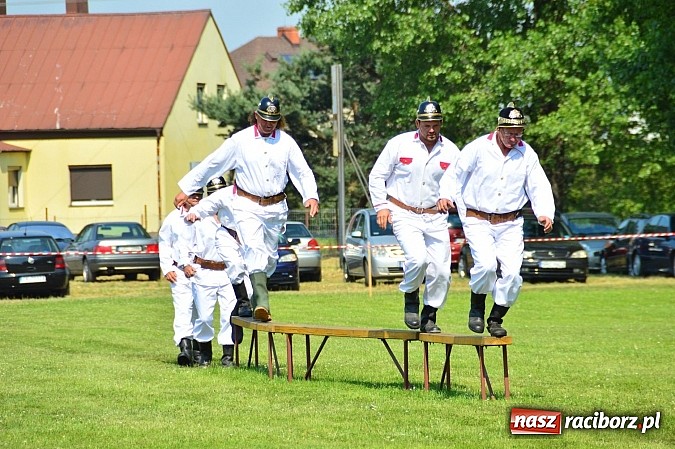 Zdjęcie w galerii na portalu naszraciborz.pl: Przewóz i Zabełków triumfował na Zawodach Sikawek Konnych w Bieńkowicach wiadomości z regionu