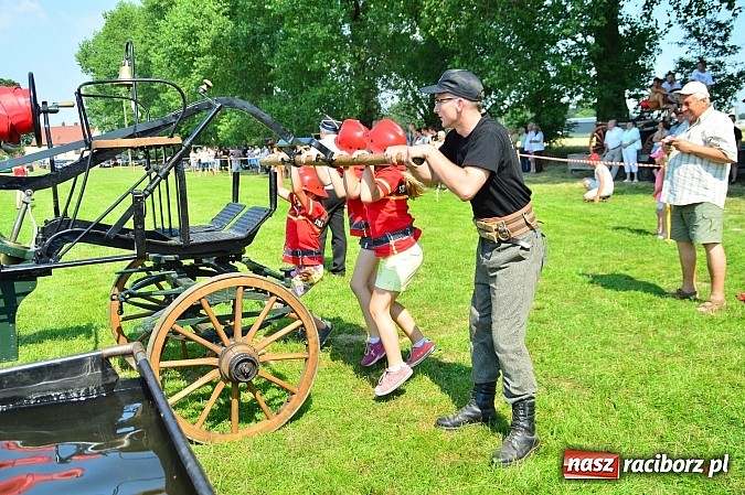 Zdjęcie w galerii na portalu naszraciborz.pl: Przewóz i Zabełków triumfował na Zawodach Sikawek Konnych w Bieńkowicach wiadomości z regionu