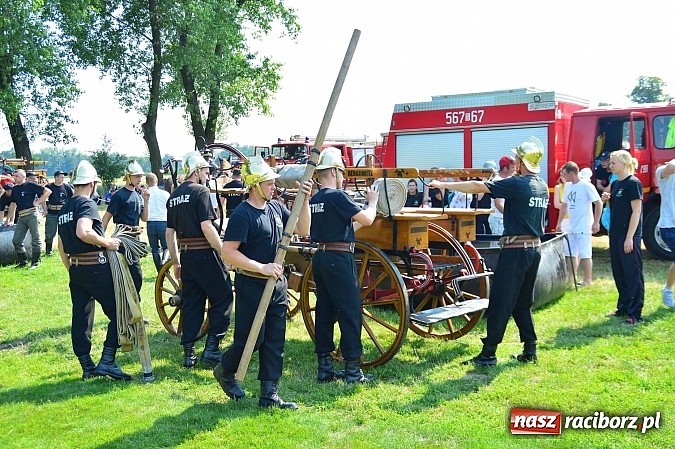 Zdjęcie w galerii na portalu naszraciborz.pl: Przewóz i Zabełków triumfował na Zawodach Sikawek Konnych w Bieńkowicach wiadomości z regionu