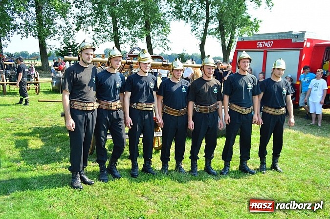 Zdjęcie w galerii na portalu naszraciborz.pl: Przewóz i Zabełków triumfował na Zawodach Sikawek Konnych w Bieńkowicach wiadomości z regionu