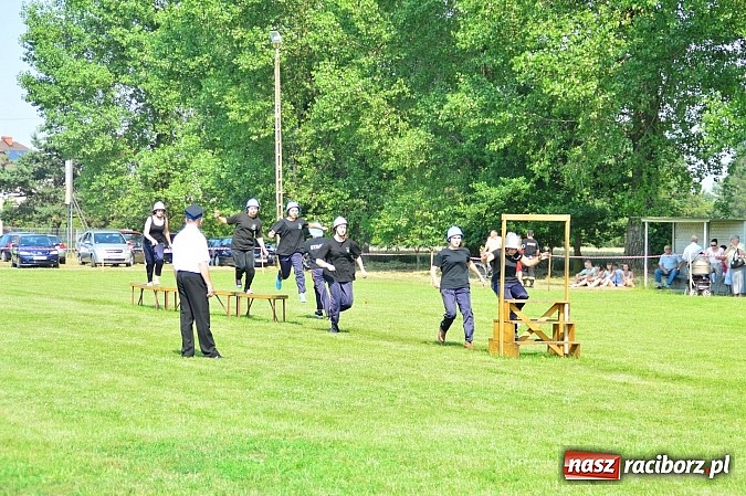Zdjęcie w galerii na portalu naszraciborz.pl: Przewóz i Zabełków triumfował na Zawodach Sikawek Konnych w Bieńkowicach wiadomości z regionu