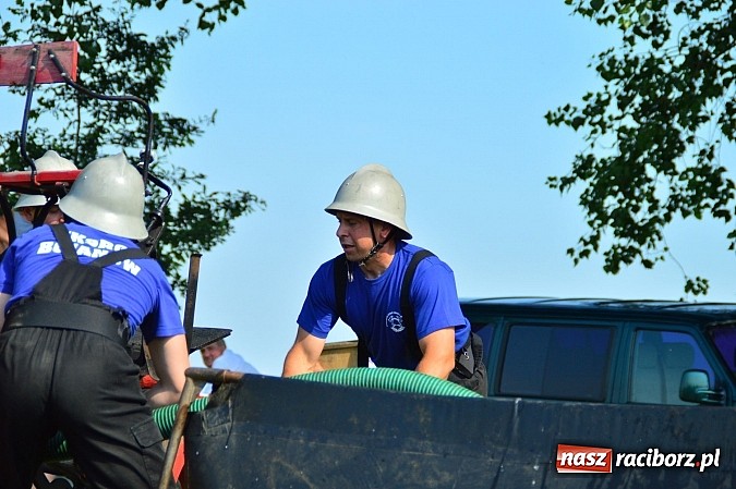 Zdjęcie w galerii na portalu naszraciborz.pl: Przewóz i Zabełków triumfował na Zawodach Sikawek Konnych w Bieńkowicach wiadomości z regionu
