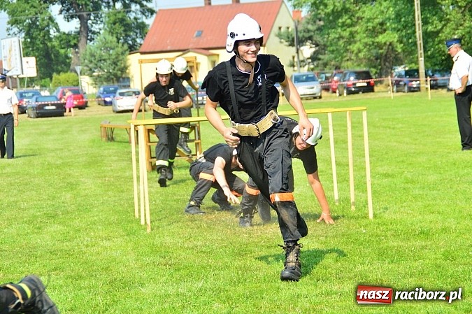 Zdjęcie w galerii na portalu naszraciborz.pl: Przewóz i Zabełków triumfował na Zawodach Sikawek Konnych w Bieńkowicach wiadomości z regionu
