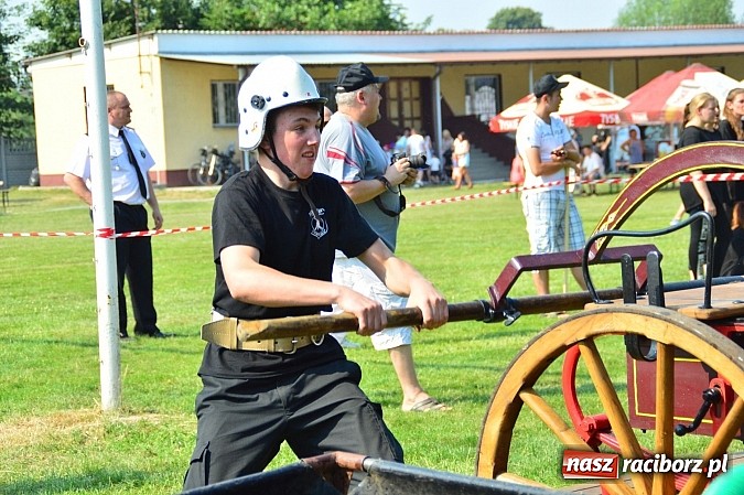 Zdjęcie w galerii na portalu naszraciborz.pl: Przewóz i Zabełków triumfował na Zawodach Sikawek Konnych w Bieńkowicach wiadomości z regionu