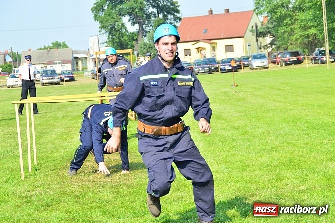 Zdjęcie w galerii na portalu naszraciborz.pl: Przewóz i Zabełków triumfował na Zawodach Sikawek Konnych w Bieńkowicach wiadomości z regionu