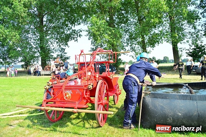 Zdjęcie w galerii na portalu naszraciborz.pl: Przewóz i Zabełków triumfował na Zawodach Sikawek Konnych w Bieńkowicach wiadomości z regionu