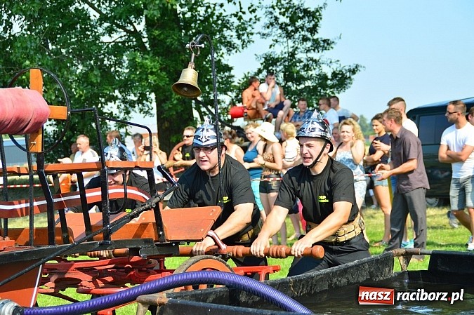 Zdjęcie w galerii na portalu naszraciborz.pl: Przewóz i Zabełków triumfował na Zawodach Sikawek Konnych w Bieńkowicach wiadomości z regionu