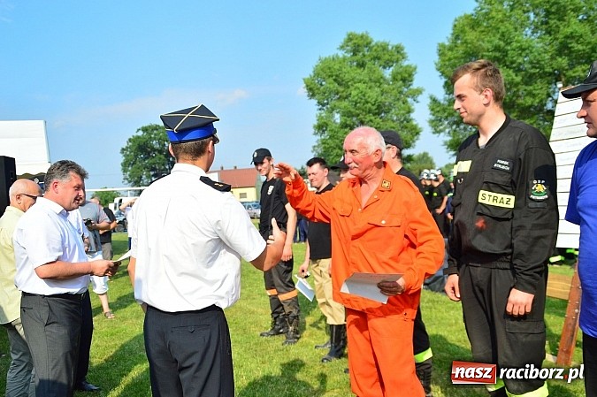 Zdjęcie w galerii na portalu naszraciborz.pl: Przewóz i Zabełków triumfował na Zawodach Sikawek Konnych w Bieńkowicach wiadomości z regionu