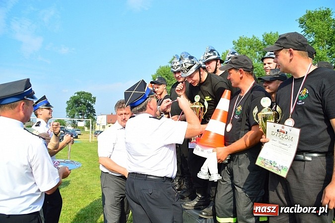 Zdjęcie w galerii na portalu naszraciborz.pl: Przewóz i Zabełków triumfował na Zawodach Sikawek Konnych w Bieńkowicach wiadomości z regionu