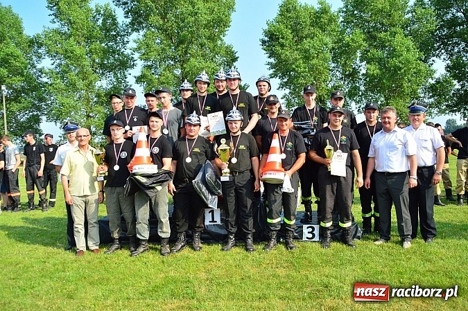 Zdjęcie w galerii na portalu naszraciborz.pl: Przewóz i Zabełków triumfował na Zawodach Sikawek Konnych w Bieńkowicach wiadomości z regionu