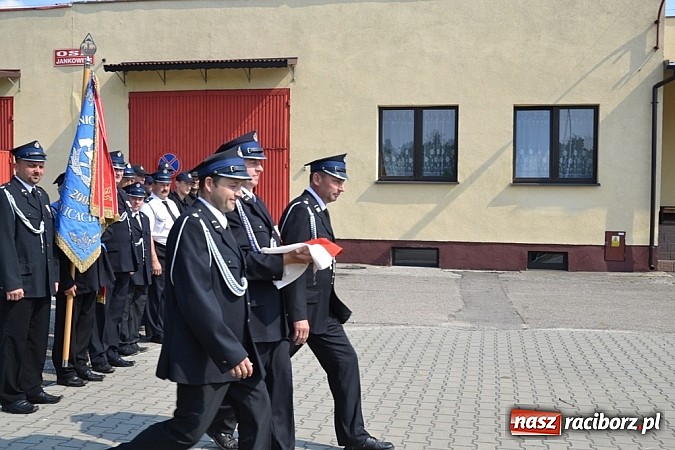 Zdjęcie w galerii na portalu naszraciborz.pl: Złoty medal dla sołtysa na dziesięciolecie sztandaru OSP wiadomości z regionu