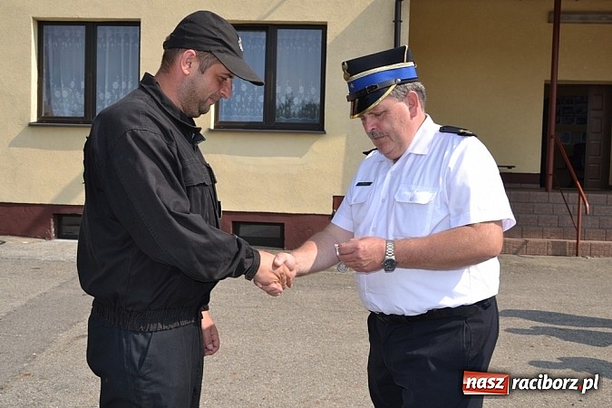 Zdjęcie w galerii na portalu naszraciborz.pl: Złoty medal dla sołtysa na dziesięciolecie sztandaru OSP wiadomości z regionu