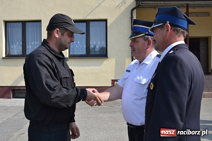Zdjęcie w galerii na portalu naszraciborz.pl: Złoty medal dla sołtysa na dziesięciolecie sztandaru OSP wiadomości z regionu