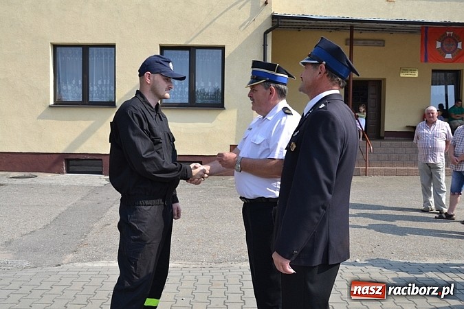 Zdjęcie w galerii na portalu naszraciborz.pl: Złoty medal dla sołtysa na dziesięciolecie sztandaru OSP wiadomości z regionu
