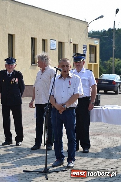 Zdjęcie w galerii na portalu naszraciborz.pl: Złoty medal dla sołtysa na dziesięciolecie sztandaru OSP wiadomości z regionu