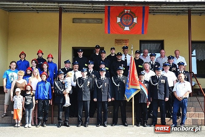 Zdjęcie w galerii na portalu naszraciborz.pl: Złoty medal dla sołtysa na dziesięciolecie sztandaru OSP wiadomości z regionu