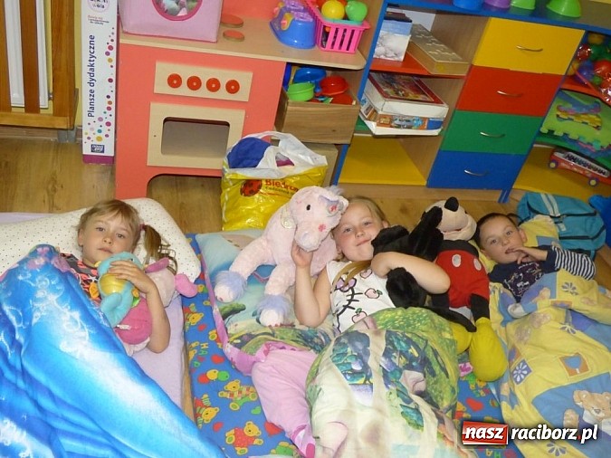 Zdjęcie w galerii na portalu naszraciborz.pl: Nędza: Myszki i Biedronki pożegnały swoje przedszkole  wiadomości z regionu