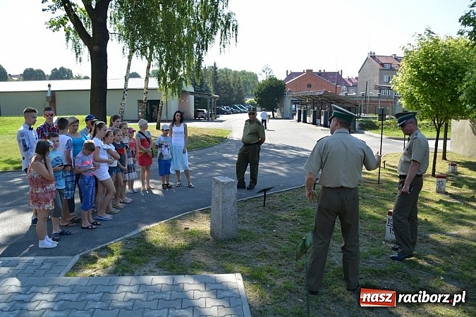 Zdjęcie w galerii na portalu naszraciborz.pl: Śląsko-Małopolski Oddział Straży Granicznej gości dzieci z Ukrainy wiadomości z regionu
