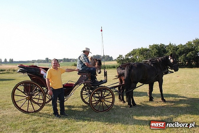 Zdjęcie w galerii na portalu naszraciborz.pl: Atrakcje i zabawa na festynie w Kornowacu  wiadomości z regionu