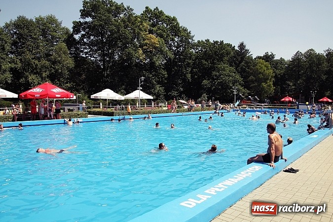 Zdjęcie w galerii na portalu naszraciborz.pl: Basen na ochłodę - zdjęcia z Obory i Szymocic wiadomości z regionu