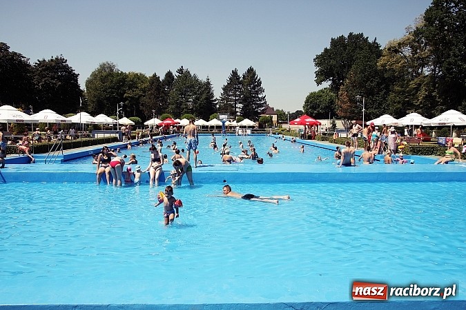 Zdjęcie w galerii na portalu naszraciborz.pl: Basen na ochłodę - zdjęcia z Obory i Szymocic wiadomości z regionu