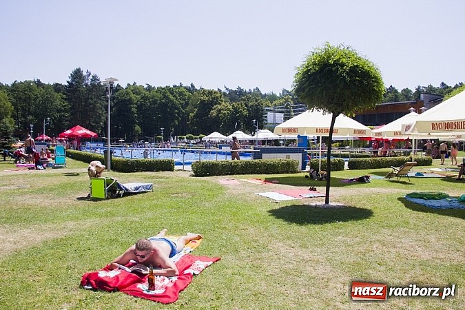 Zdjęcie w galerii na portalu naszraciborz.pl: Basen na ochłodę - zdjęcia z Obory i Szymocic wiadomości z regionu