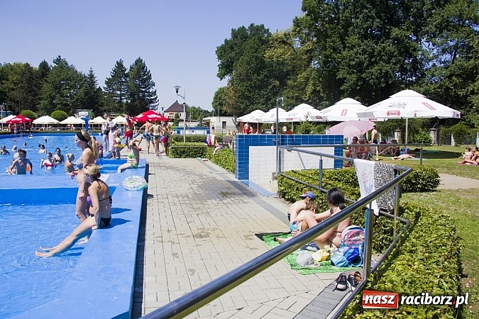 Zdjęcie w galerii na portalu naszraciborz.pl: Basen na ochłodę - zdjęcia z Obory i Szymocic wiadomości z regionu
