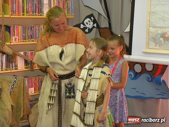 Zdjęcie w galerii na portalu naszraciborz.pl: Lato w Bibliotece. Jak zdobywano Dziki Zachód  wiadomości z regionu