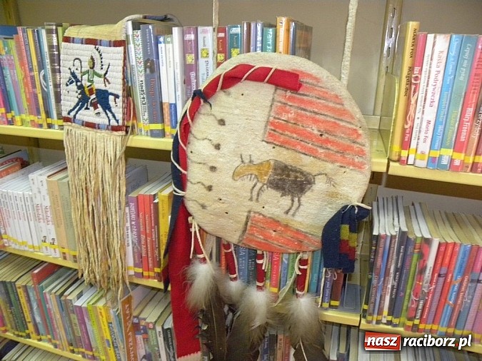 Zdjęcie w galerii na portalu naszraciborz.pl: Lato w Bibliotece. Jak zdobywano Dziki Zachód  wiadomości z regionu