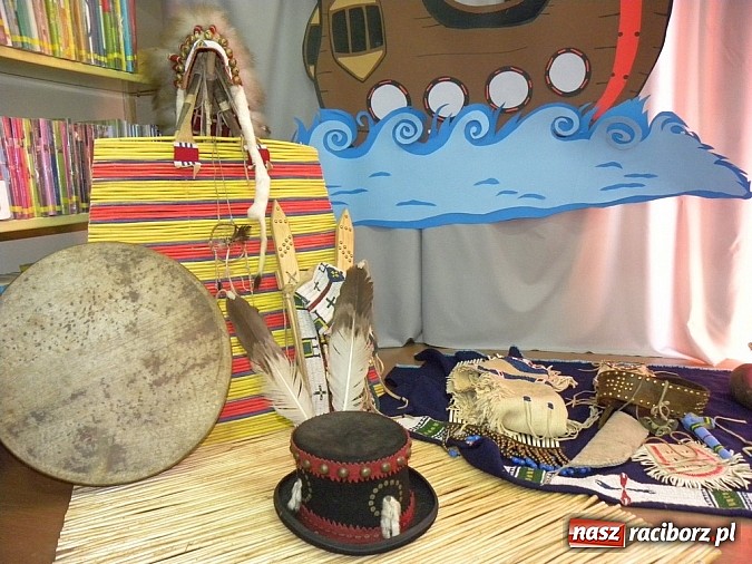 Zdjęcie w galerii na portalu naszraciborz.pl: Lato w Bibliotece. Jak zdobywano Dziki Zachód  wiadomości z regionu