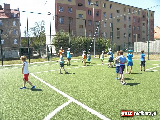 Zdjęcie w galerii na portalu naszraciborz.pl: Lato w Bibliotece. Jak zdobywano Dziki Zachód  wiadomości z regionu