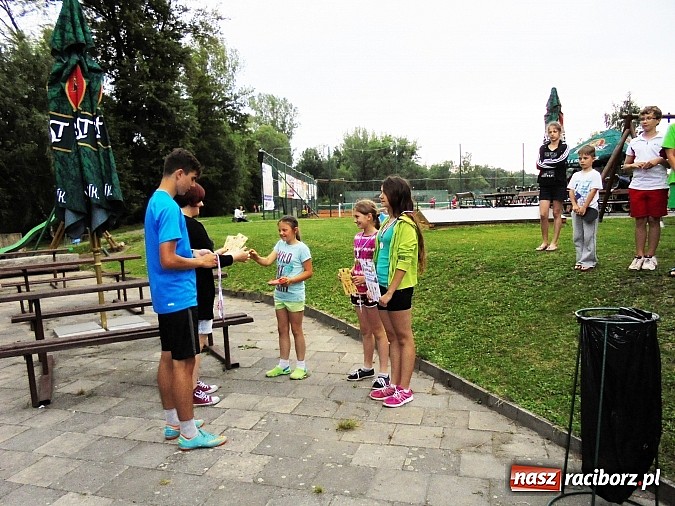 Zdjęcie w galerii na portalu naszraciborz.pl: Tenisiści TKKF RAFAKO na obozie w Czechach wiadomości z regionu