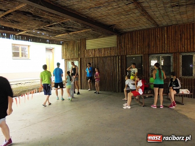Zdjęcie w galerii na portalu naszraciborz.pl: Tenisiści TKKF RAFAKO na obozie w Czechach wiadomości z regionu