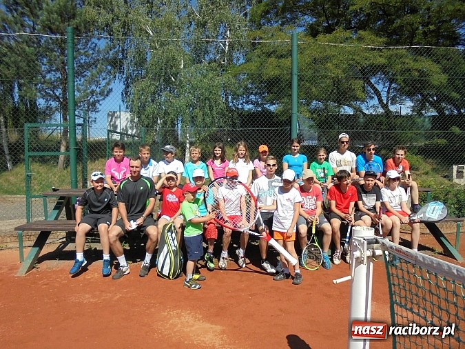 Zdjęcie w galerii na portalu naszraciborz.pl: Tenisiści TKKF RAFAKO na obozie w Czechach wiadomości z regionu