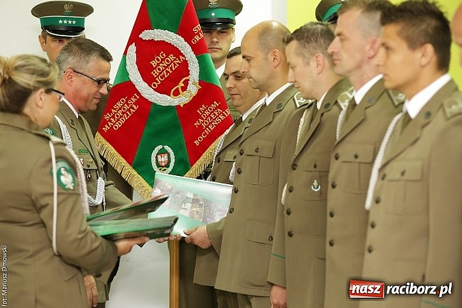 Zdjęcie w galerii na portalu naszraciborz.pl: Ślubowanie nowych funkcjonariuszy straży granicznej wiadomości z regionu