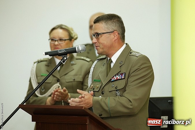 Zdjęcie w galerii na portalu naszraciborz.pl: Ślubowanie nowych funkcjonariuszy straży granicznej wiadomości z regionu